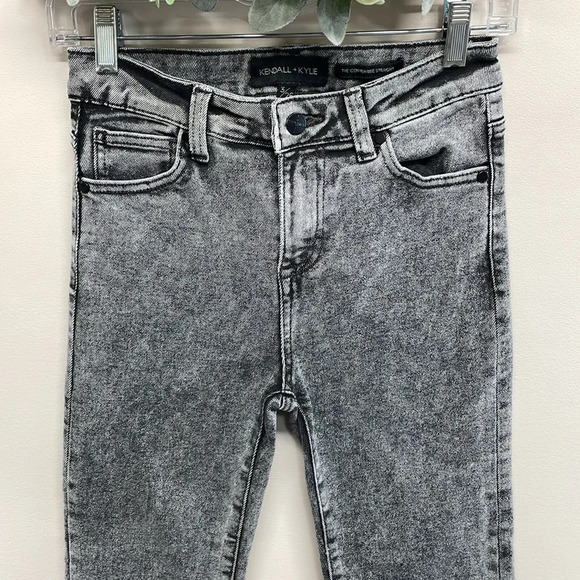 Kendall + Kylie The Icon High Rise Straight Jeans Act One Denim Wash 3/26 - Picture 3 of 16